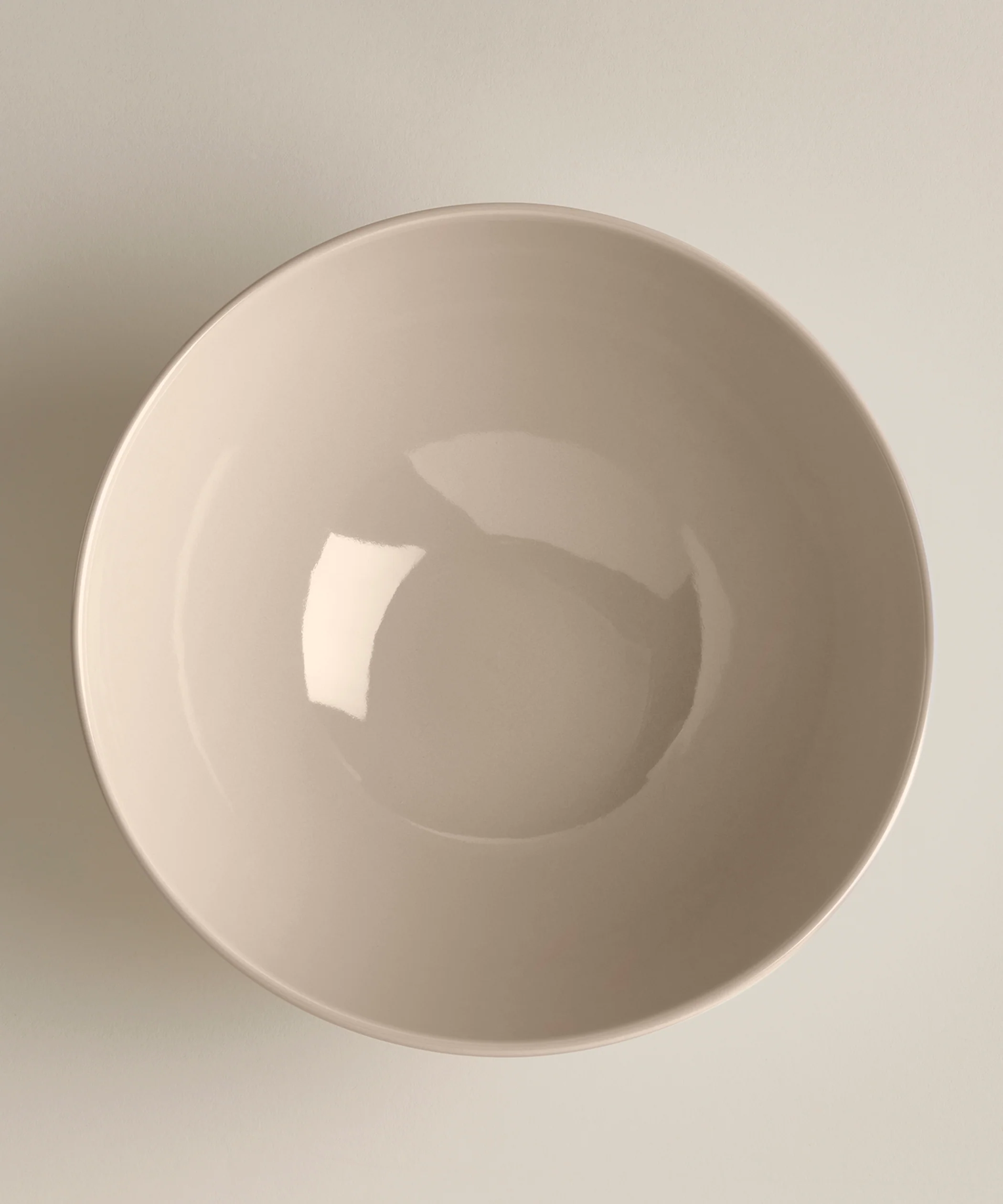 Glossy Serving Bowl